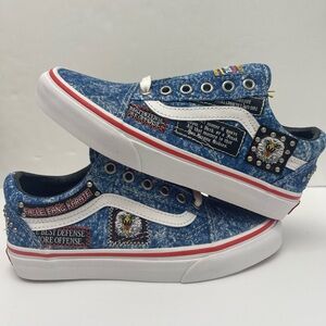 Vans Man’s Old Skool
Cobra Kai Multi/True White Sneakers 
VN0A3WKT6GL